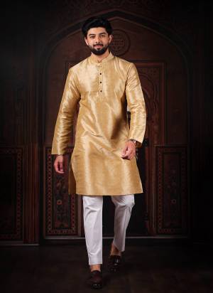 For A festive And Party Wear,Looking These Readymade Kurta With Payjama in Fine Colored.These Kurta is Fabricated On Art Silk And Art Silk Bottom With Woven Designer.Buy Now.