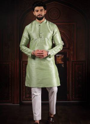 For A festive And Party Wear,Looking These Readymade Kurta With Payjama in Fine Colored.These Kurta is Fabricated On Art Silk And Art Silk Bottom With Woven Designer.Buy Now.