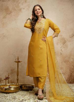 Looking These Suit in Fine Colored Pair With Bottom And Dupatta.These Top Are Chanderi And Bottom Are Fabricated On Chanderi Pair With Organza Dupatta.Its Beautified With Designer Embroidery Work.