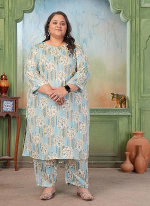 Attrective These Beautiful Looking Readymade Plus Size Kurti With Bottom.These Kurti And Bottom is Fabricated On Rayon Slub.Its Beautified With Designer Printed.