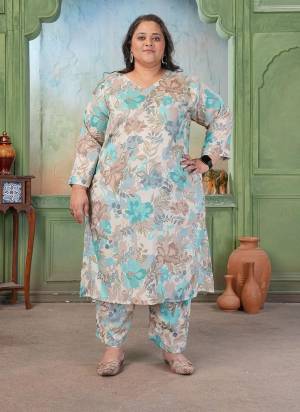 Attrective These Beautiful Looking Readymade Plus Size Kurti With Bottom.These Kurti And Bottom is Fabricated On Rayon Slub.Its Beautified With Designer Printed.