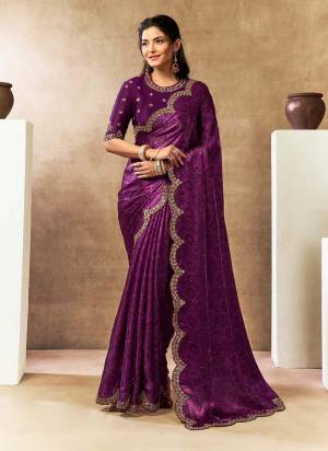Look Attrective These Designer Party Wear Saree in Fine Colored.These Saree Are Two Tone Satin Silk And Blouse Are Satin Silk is Fabricated.Its Beautified Desiger Printe,Embroidery,Pearl,Stone Work.