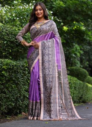 Looking These Festive And Party Wear Saree in Fine Colored.These Saree And Blouse is Fabricated On Tussar Silk.Its Beautified With Designer Madhubani Printed.