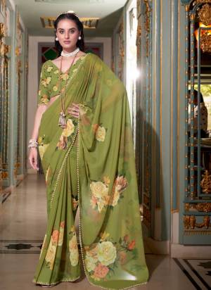 Garb These Festive And Party Wear Saree in Fine Colored.These Saree And Blouse is Fabricated On Georgette.Its Beautified With Designer Digital Printed With Pearl Lace Border.