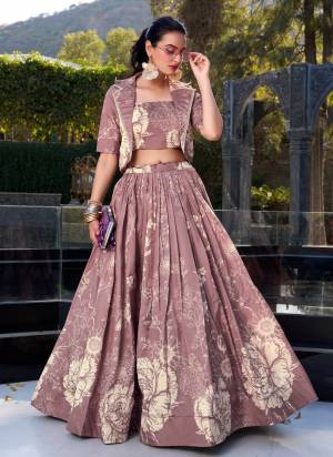 Looking These Party Wear Lehenga Choli in Fine Colored. These Lehenga And Blouse Are Tussar Silk And Koti Are Fabricated On Tussar Silk Fabriced. It is Beautified With Designer Floral Printed.