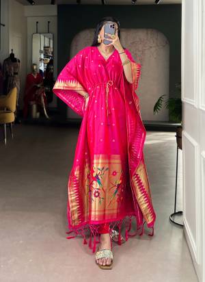 Attractive These Beautiful Looking Readymade Long Kaftaan.These Kaftaan Fabricated On Soft Silk.Its Beautified With Woven Jacquard Paithani Designer.