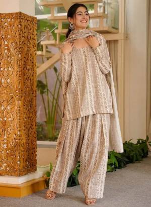 Atrective These Beautiful Looking Readymade Suits.These Top Are Cotton Silk And Bottom Are Cotton Silk Fabricated On Cotton Silk Dupatta.Its Beautified With Designer Digital Printed.