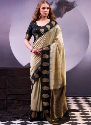 Looking These Festive And Party Wear Saree in Fine Colored.These Saree And Blouse is Fabricated On Poly Cotton.Its Beautified With Weaving Jari Designer.