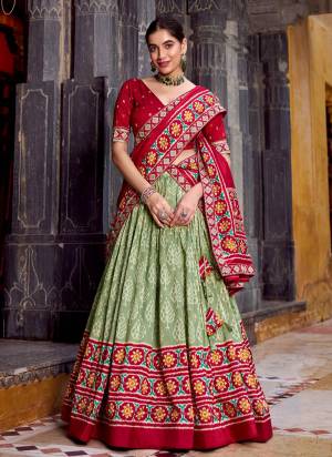 Looking These Party Wear Lehenga Choli in Fine Colored. These Lehenga And Blouse Are Tussar Silk And Dupatta Are Fabricated On Tussar Silk Fabriced. It is Beautified With Designer Ikkat Printed.