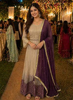 Attractive These Party Wear Suit in Fine Colored Pair With Dupatta.These Top And Dupatta Are Georgette Fabricated.Its Beautified With Designer Heavy Chikankari Embroidery Work.