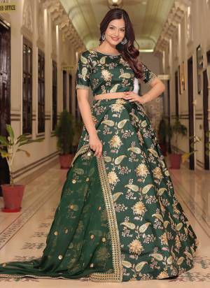 For A Designer Look,Grab These Lehenga Choli in Fine Colored.These Lehenga And Blouse Are Fabricated On Art Silk Pair With Dupatta Are Georgette.Its Beautified With Dori,Jari,Thread,Sequance Embroidery Work.