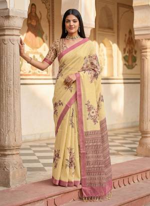 Garb These Fastive And Party Wear Saree in Fine Colored.These Saree And Blouse is Fabricated On Virana Silk.Its Beautified With Designer Printed With Dori Work.
