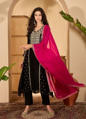 Looking These Suit in Fine Colored Pair With Bottom And Dupatta.These Top Are Vichitra Silk And Bottom Are Fabricated On Vichitra Silk Pair With Chiffon Dupatta.Its Beautified With Heavy Designer Embroidery Work.