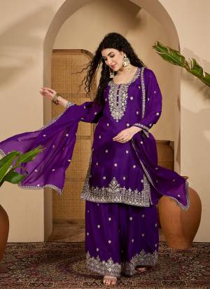 Looking These Suit in Fine Colored Pair With Bottom And Dupatta.These Top Are Chinon Silk And Bottom Are Fabricated On Chinon Silk Pair With Chinon Silk Dupatta.Its Beautified With Heavy Designer Embroidery Work.