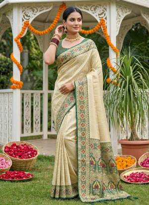 Attractive These Fastive And Party Wear Saree in Fine Colored.These Saree And Blouse is Fabricated On Soft Silk.Its Beautified With Woven Resham Jacquard Designer.