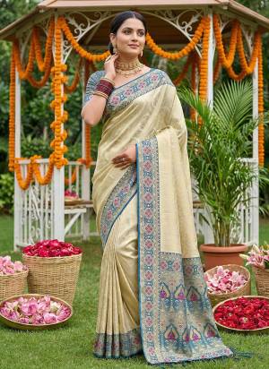 Attractive These Fastive And Party Wear Saree in Fine Colored.These Saree And Blouse is Fabricated On Soft Silk.Its Beautified With Woven Resham Jacquard Designer.