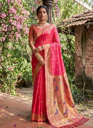 Garb These Fastive And Party Wear Saree in Fine Colored.These Saree And Blouse is Fabricated On Soft Silk.Its Beautified With Woven Designer.