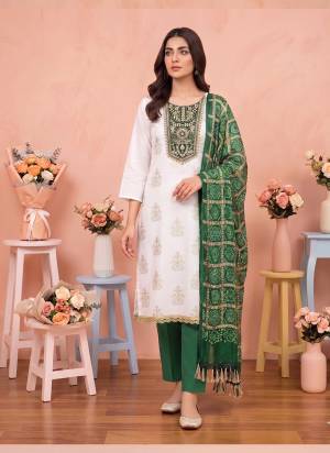 Garb These Disigner Suit in Fine Colored Pair With Bottom And Dupatta.These Top Are Rayon And Dupatta Are Fabricated On Chinon Pair With Santoon Bottom.Its Beautified With Pigment Printed Designer With Embroidery Work.