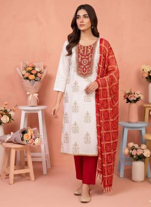 Garb These Disigner Suit in Fine Colored Pair With Bottom And Dupatta.These Top Are Rayon And Dupatta Are Fabricated On Chinon Pair With Santoon Bottom.Its Beautified With Pigment Printed Designer With Embroidery Work.