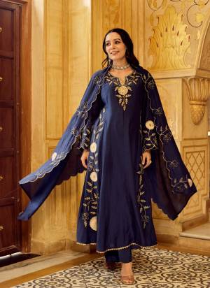 Looking These Suit in Fine Colored Pair With Bottom And Dupatta.These Top Are Chanderi And Bottom Are Fabricated On Chanderi Pair With Chanderi Dupatta.Its Beautified With Designer Embroidery Work.