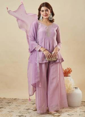 Looking These Suit in Fine Colored Pair With Bottom And Dupatta.These Top Are Crunchy Silk And Bottom Are Fabricated On Crunchy Silk Pair With Crunchy Silk Dupatta.Its Beautified With Designer Embroidery Work.