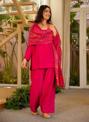 Looking These Suit in Fine Colored Pair With Bottom And Dupatta.These Top Are Silk Crepe And Bottom Are Fabricated On Silk Crepe Pair With Chinon Dupatta.Its Beautified With Designer Printed Dupatta.