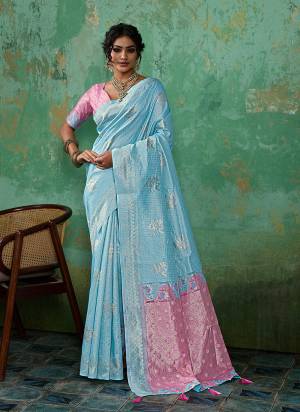Attractive These Fastive And Party Wear Saree in Fine Colored.These Saree And Blouse is Fabricated On Linen Cotton.Its Beautified With Woven Jari Designer.