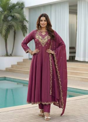 Garb These Suit in Fine Colored Pair With Bottom And Dupatta.These Top Are CP Vichitra And Bottom Are Fabricated On CP Vichitra Pair With CP Vichitra Dupatta.Its Beautified With Designer Embroidery Work.
