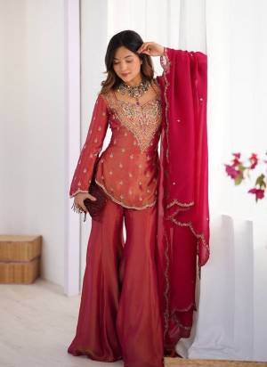 Garb These Suit in Fine Colored Pair With Bottom And Dupatta.These Top Are Vichita And Bottom Are Fabricated On Vichitra Pair With Chanderi Dupatta.Its Beautified With Designer Embroidery Work.
