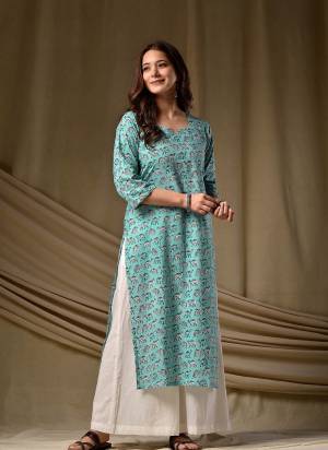 Attrective Looking These Beautiful Looking Readymade Long Kurti.These Kurti Are Rayon Fabricated.Its Beautified With Designer Digital Printed.