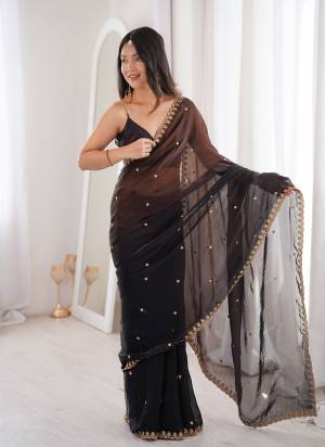 Looking These Party Wear Saree in Fine Pedding Colored.These Saree Are Fendy Satin And Blouse is Fendy Satin Fabricated.Its Beautified With Pedding Color With Sequance Embroidery Work.