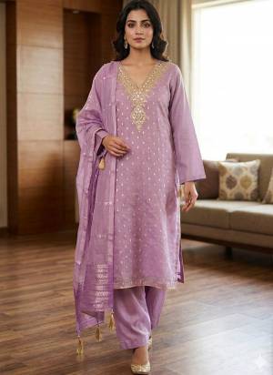 Garb These Disigner Suit in Fine Colored Pair With Bottom And Dupatta.These Top Are Simmer Butti And Dupatta Are Fabricated On Simmer Pair With Santoon Bottom.Its Beautified With Woven Butti Designer With Embroidery Work.