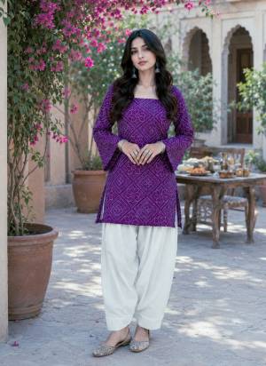 Attactive These Beautiful Looking Readymade Top With Bottom.These Top Are Cotton And Bottom Are Linen Cotton Fabricated.Its Beautified With Designer Bandhej Printed.