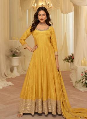 Looking These Party Wear Free Size Stitched Anarkali Suit in Fine Colored Pair.These Top Are Viscose Jacquard And Dupatta Are Viscose Fabric.Its Beautified With Woven Jacquard Designer Embroidery Work.