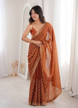 Attractive These Fancy Party Wear Saree in Fine Colored.These Saree Are Moss Two Tone And Blouse is Moss Two Tone Fabricated.Its Beautified With Sequance,Jari Embroidery Work.