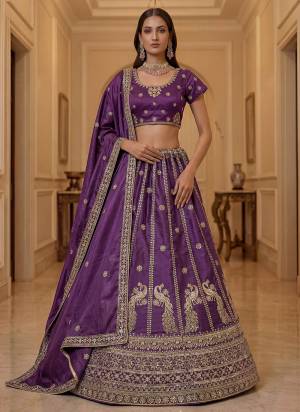 For A Fancy Designer Look,Grab These Lehenga Choli With Dupatta in Fine Colored.These Lehenga And Choli Are Silk And Dupatta Are Fabricated On Silk Pair.Its Beautified With Fancy Jari,Sequance Embroidery,Lace Work. 