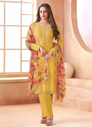Attractive These Party Wear Designer Salwar Suit in Fine Colored Pair With Bottom And Dupatta.These Top Are Chiffon And Dupatta Are Fabricated On Chiffon Pair With Santoon Bottom.Its Beautified With Designer Beads Embroidery Work With Digital Printed Dupatta.