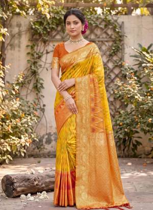 Garb These Fastive And Party Wear Saree in Fine Colored.These Saree And Blouse is Fabricated On Soft Silk.Its Beautified With Woven Resham Designer.