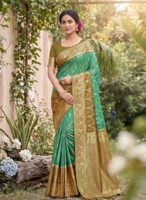 Garb These Fastive And Party Wear Saree in Fine Colored.These Saree And Blouse is Fabricated On Soft Silk.Its Beautified With Woven Resham Designer.