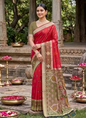 Garb These Fastive And Party Wear Saree in Fine Colored.These Saree And Blouse is Fabricated On Soft Silk.Its Beautified With Woven Resham Designer.