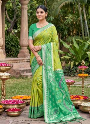 Garb These Fastive And Party Wear Saree in Fine Colored.These Saree And Blouse is Fabricated On Soft Silk.Its Beautified With Woven Resham Designer.