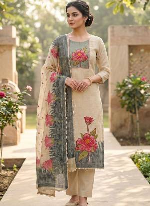 Garb These Suit in Fine Colored Pair With Bottom And Dupatta.These Top Are Banarasi Cotton And Dupatta Are Fabricated On Banarasi Pair With Rayon Bottom.Its Beautified With Designer Printed, Hand Work.