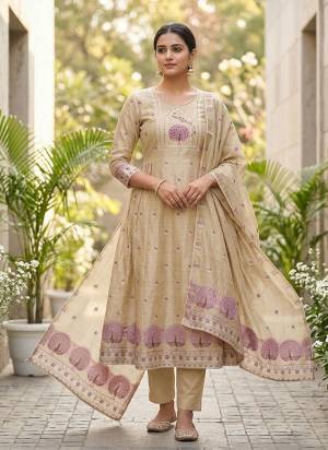 Garb These Suit in Fine Colored Pair With Bottom And Dupatta.These Top Are Banarasi Cotton And Dupatta Are Fabricated On Banarasi Pair With Rayon Bottom.Its Beautified With Designer Printed, Hand Work.
