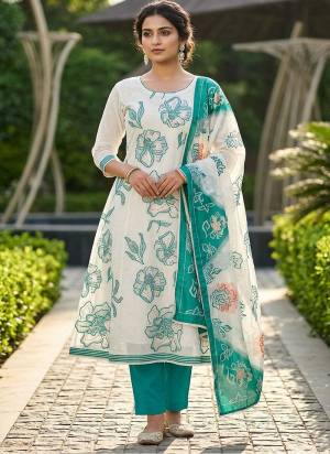 Looking These Suit in Fine Colored Pair With Bottom And Dupatta.These Top Are Banarasi Cotton And Dupatta Are Fabricated On Banarasi Pair With Rayon Bottom.Its Beautified With Designer Printed, Hand Work.