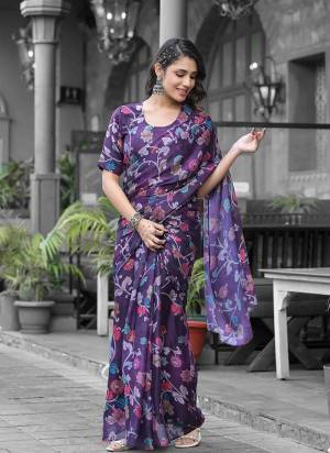 Attrective These Party Wear Gown With Saree in Fine Colored.These Saree Are Imported Georgette And Blouse is Fabricated On Imported Georgette Pair.Its Beautified With Designer Digital Printed Printed.