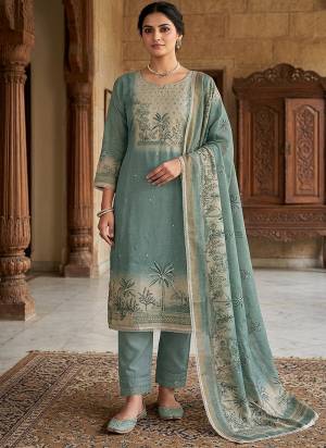 Attractive These Suit in Fine Colored Pair With Bottom And Dupatta.These Top Are Cotton Linen Simmer And Dupatta Are Fabricated On Cotton Linen Simmer Pair With Rayon Bottom.Its Beautified With Designer Printed, Hand Work.
