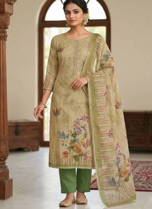 Attractive These Suit in Fine Colored Pair With Bottom And Dupatta.These Top Are Cotton Linen Simmer And Dupatta Are Fabricated On Cotton Linen Simmer Pair With Rayon Bottom.Its Beautified With Designer Printed, Hand Work.