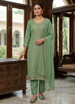 Attractive These Suit in Fine Colored Pair With Bottom And Dupatta.These Top Are Jam Cotton And Dupatta Are Fabricated On Art Silk Pair With Rayon Bottom.Its Beautified With Designer Embroidery, Hand Work.