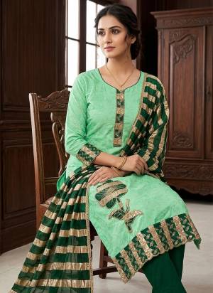 Attractive These Suit in Fine Colored Pair With Bottom And Dupatta.These Top Are Jam Cotton And Dupatta Are Fabricated On Banarasi Pair With Rayon Bottom.Its Beautified With Designer Printed, Embroidery Work.