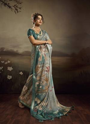 Looking These Fancy Party Wear Saree in Fine Colored.These Saree Are Jacquard Silk And Blouse is Jacquard Silk Fabricated.Its Beautified With Woven Border Designer With Floral Printed.